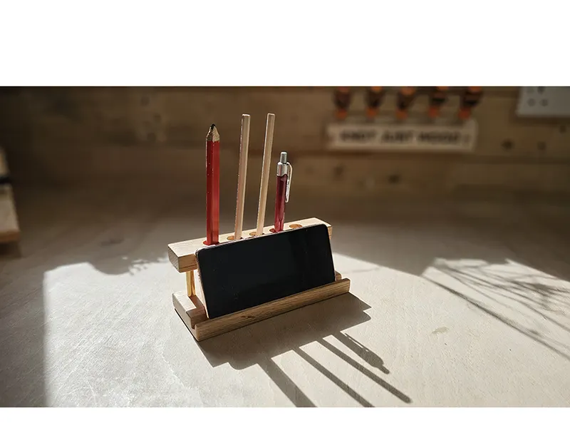 Solid Oak Desk Tidy Pen & Phone Holder