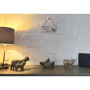 Trotting Track Themed Hanging Wall Plaque Horse Racing Pony Trap Racing