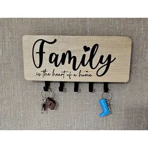 Key Ring Holder Wall Mounted Engraved with Family is the Heart of a Home