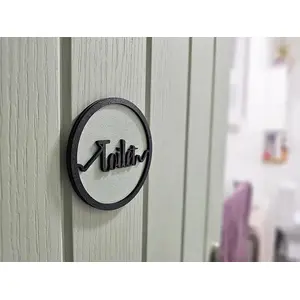 Toilet Door Sign Decorative Wooden Plaque Elegant Engraved Round Design