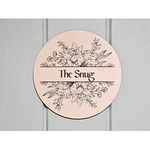 The Snug Room Door Sign Decorative Wooden Plaque Elegant Engraved Round Design