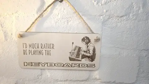 Decorative Keyboard Sign | Plaque | Id Much Rather Be Playing The Keyboards