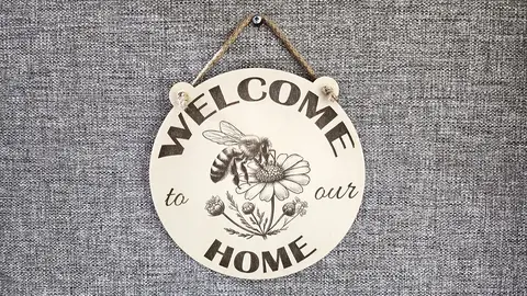 Welcome to our Home Bee on Flower Decorative Sign