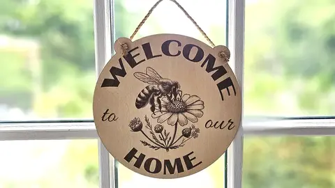 Welcome to our Home Bee on Flower Decorative Sign