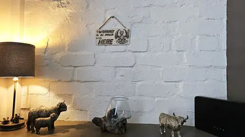 Warning An Old DRAGON Lives Here Decorative Sign | Plaque | Hanging | Desk Mount