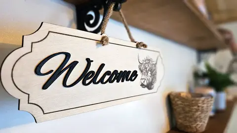 Highland Cow Welcome Sign Decorative Plaque With 3D Raised Lettering