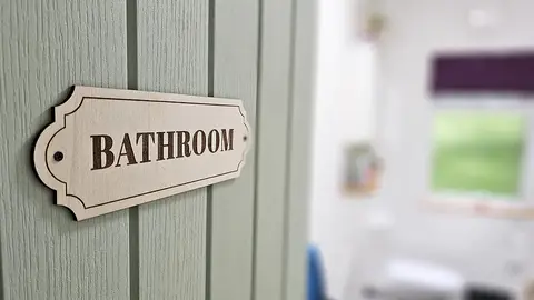 Bathroom Decorative Door Sign / Plaque Elegant Engraved Shape and Design