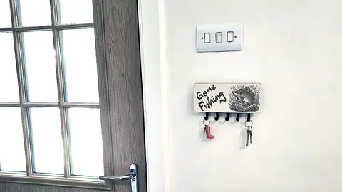 Key Holder Wall Mounted With 5 Hooks And Small Letter Rack Create Your Own Design