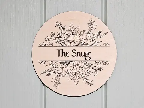 The Snug Room Door Sign Decorative Wooden Plaque Elegant Engraved Round Design