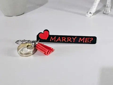 MARRY ME Keyring with Heart Motif and Red Tassle