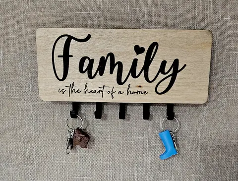 Key Ring Holder Wall Mounted Engraved with Family is the Heart of a Home